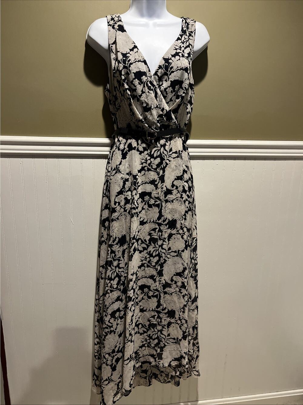 Tommy Hilfiger Navy Floral Chiffon Maxi Dress Sleeveless V-Neck Size 8